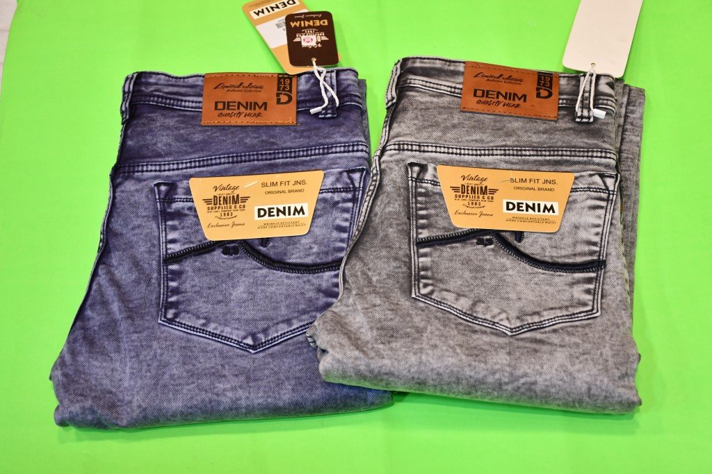 MAN'S WEAR DENIM JEANS