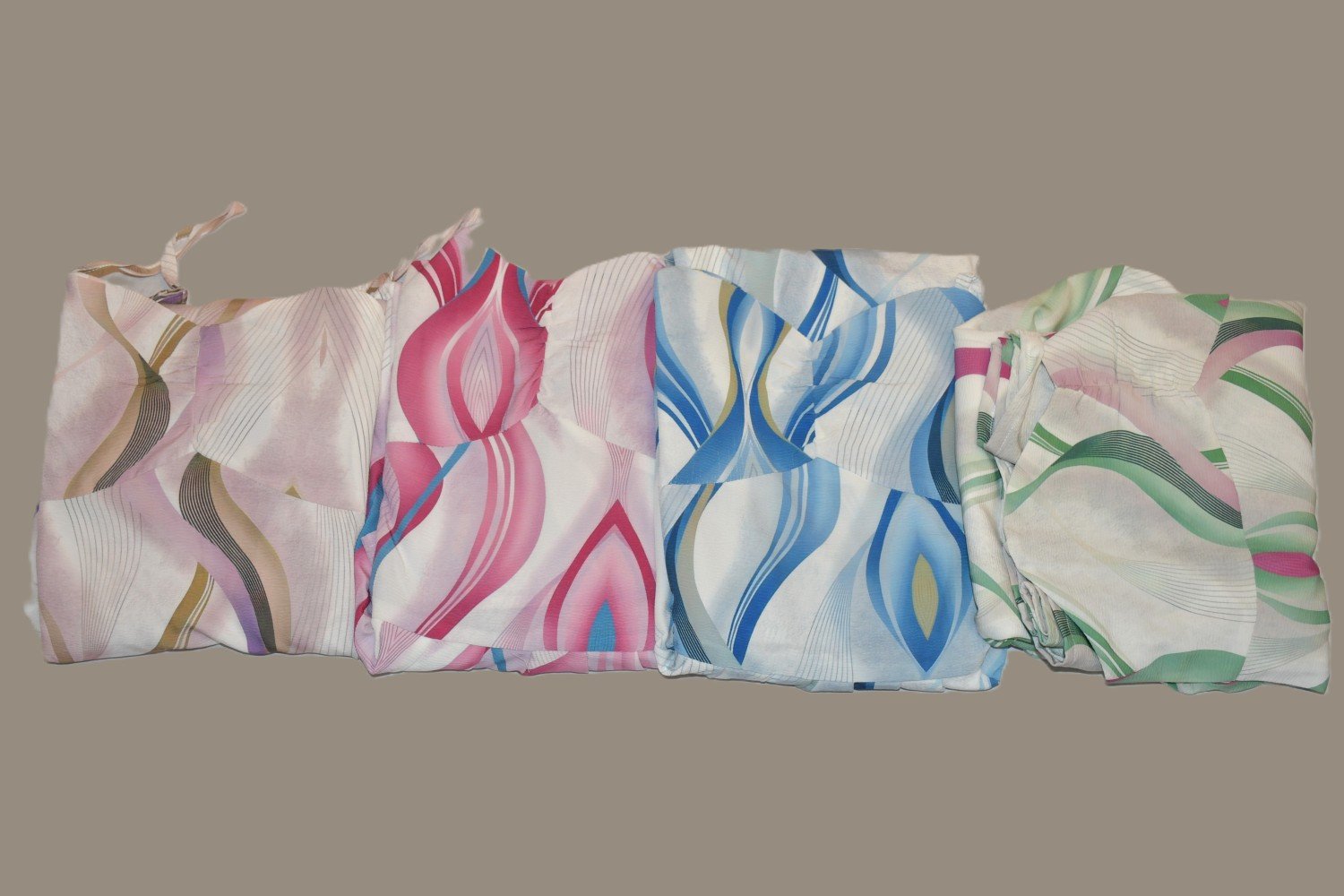 one pies girls and women dress  with bandi